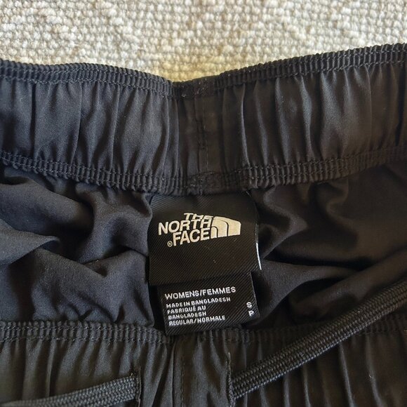 North Face Shorts - Size S - Picture 4 of 4
